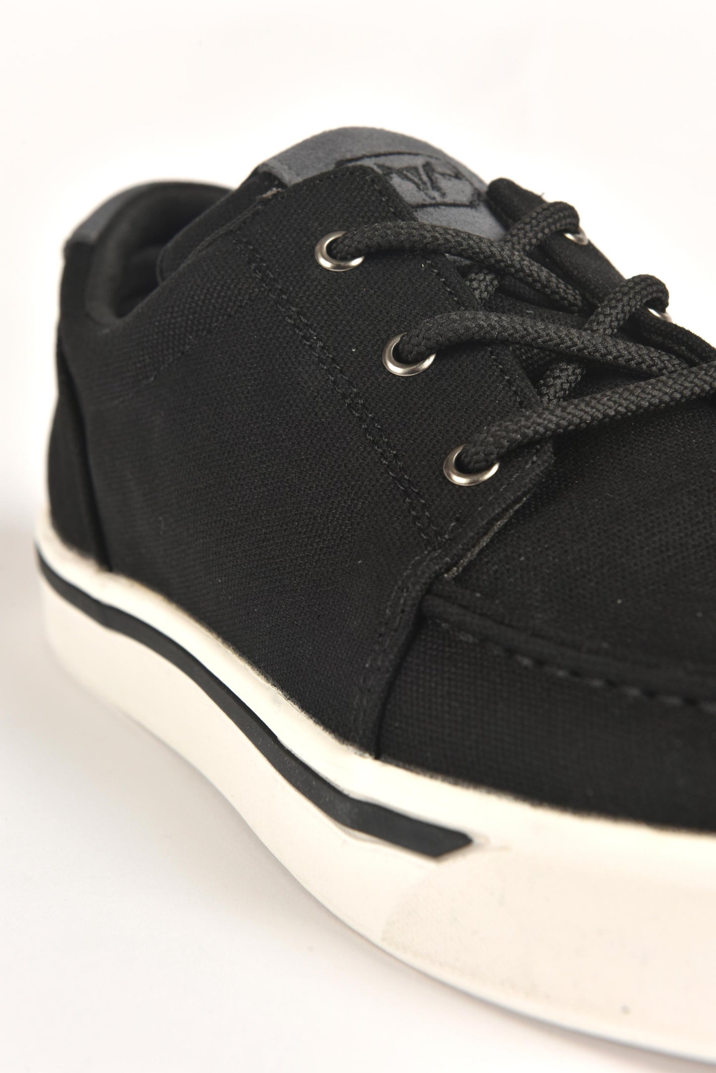 Mens Solid Canvas Sneaker