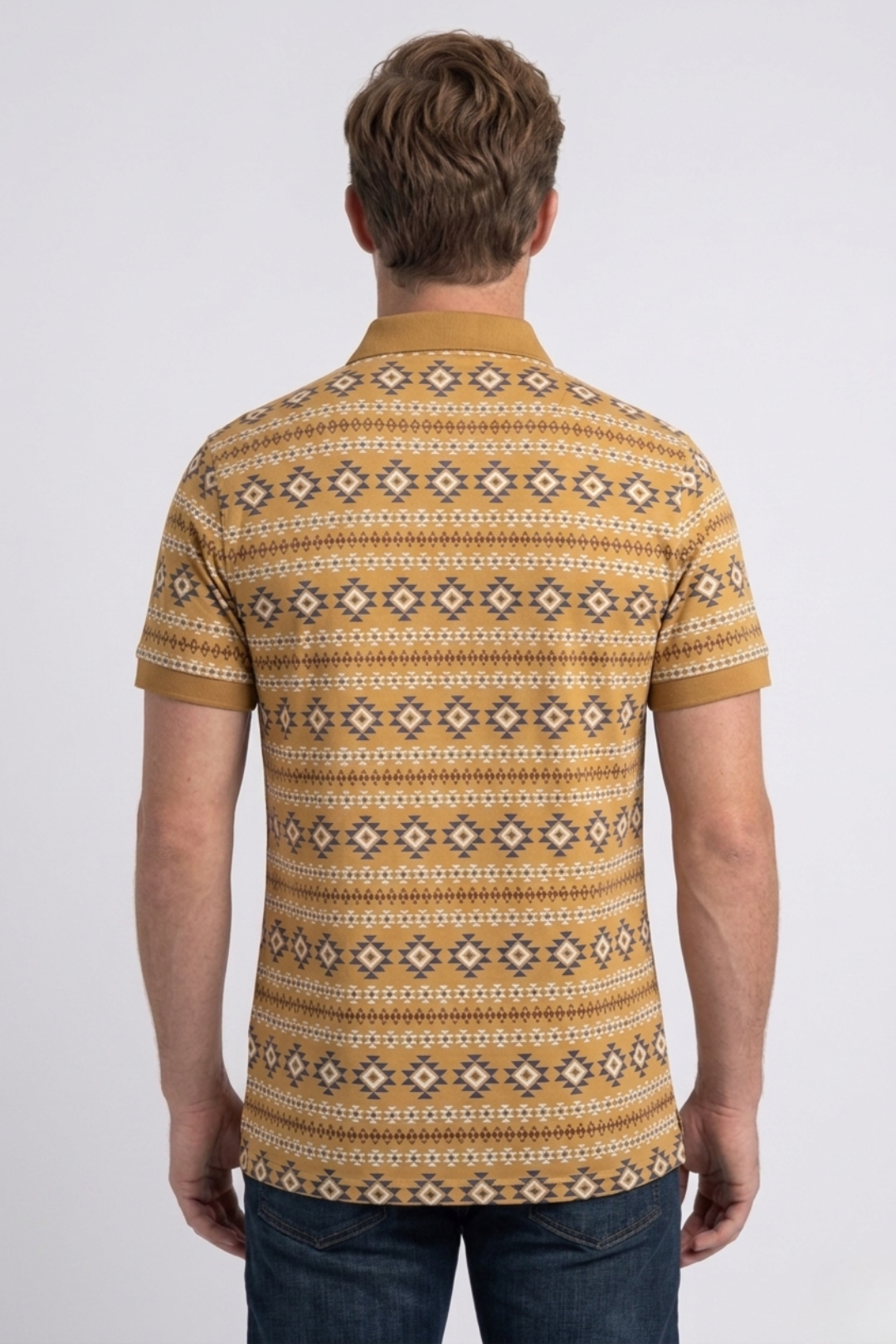 camel geometric tribal band print polo men platini close-up