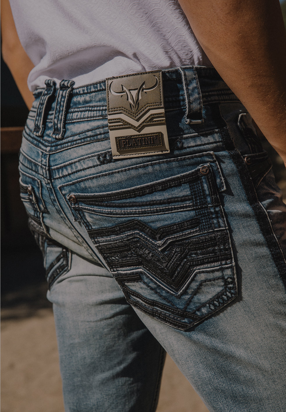 SIGNATURE DENIM