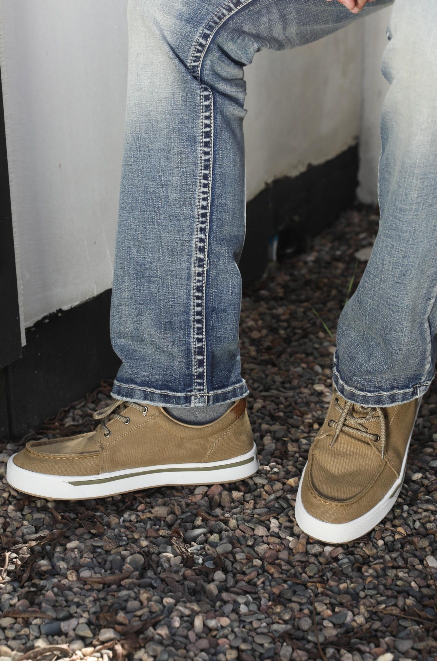khaki solid canvas sneaker men platini back