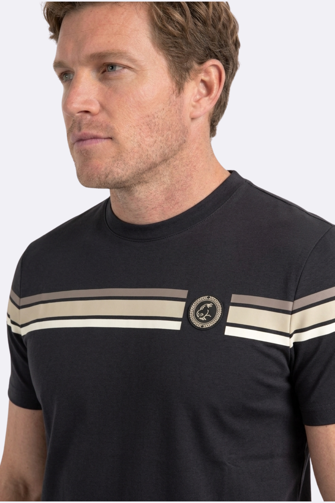 black signature stripe detail tee men platini side