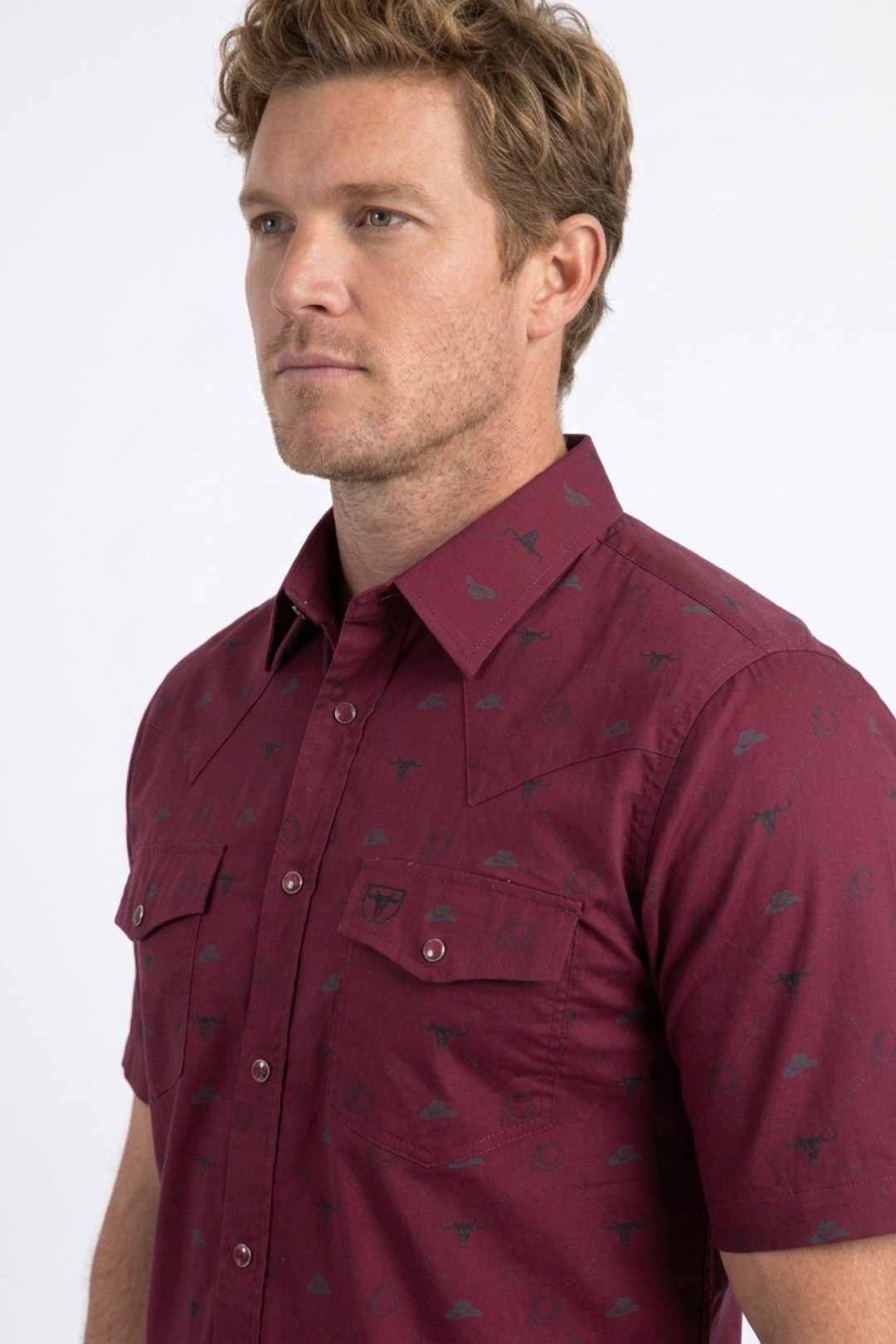 burgundy longhorn icon short sleeve shirt men platini detail