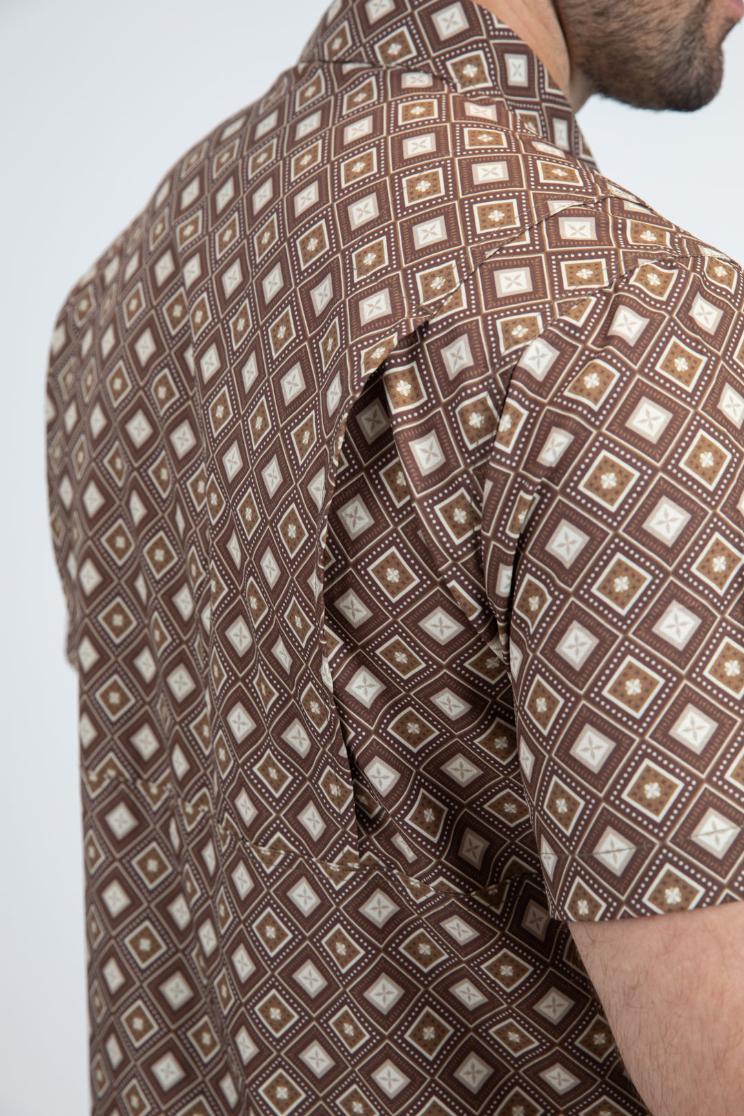 Mens Performance Classic Fit Short Sleeve Brown Shirt