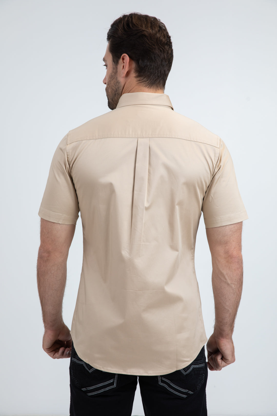 Men’s Single Pocket Logo Modern Fit Stretch Beige Short Sleeve Shirt