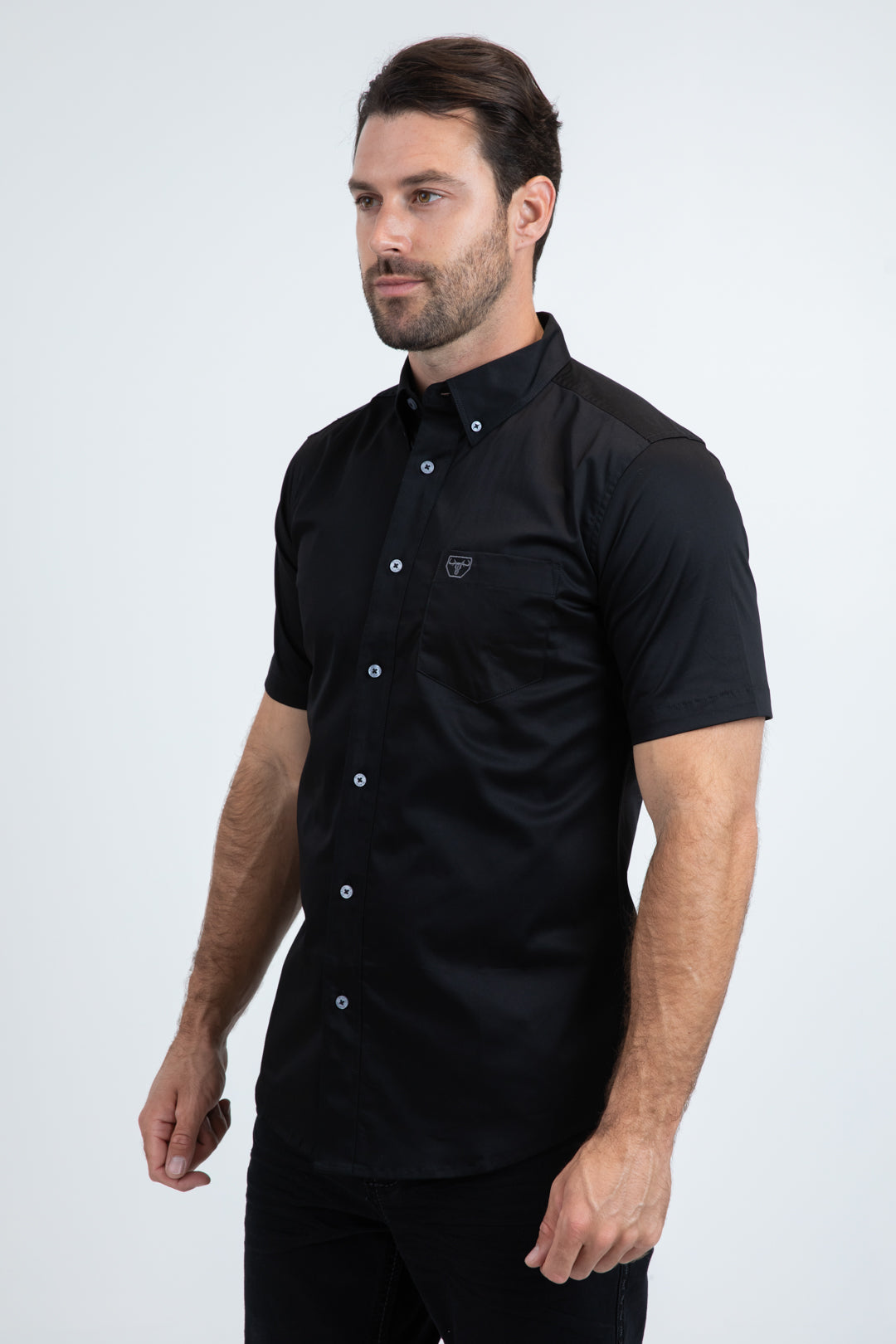 Men’s Single Pocket Logo Modern Fit Stretch Black Short Sleeve Shirt