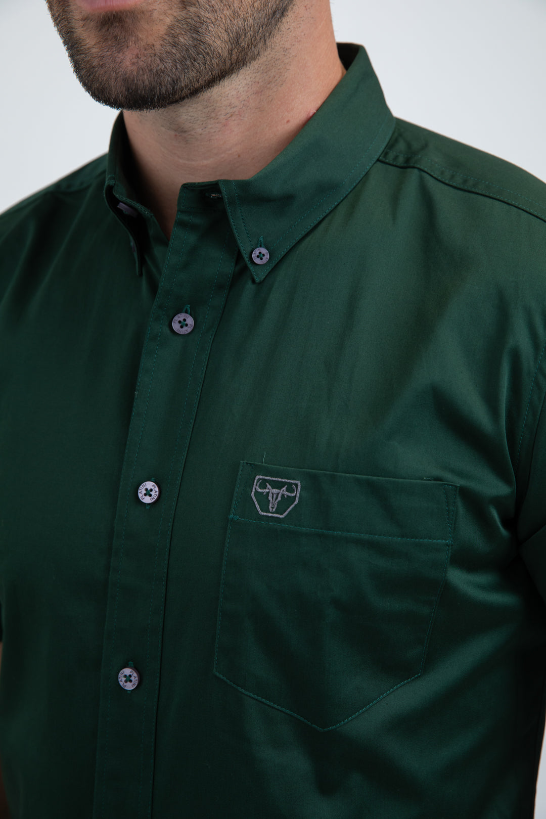 Men’s Single Pocket Logo Modern Fit Stretch Green Short Sleeve Shirt