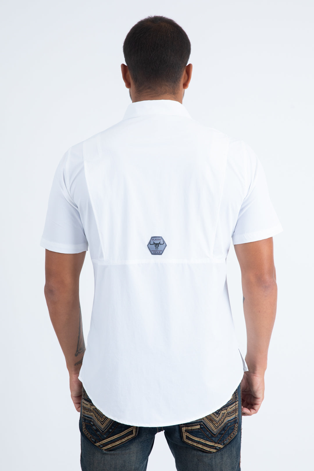 white performance solid shirt back platini
