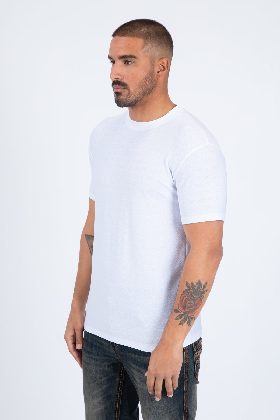 white all over pattern tee side platini