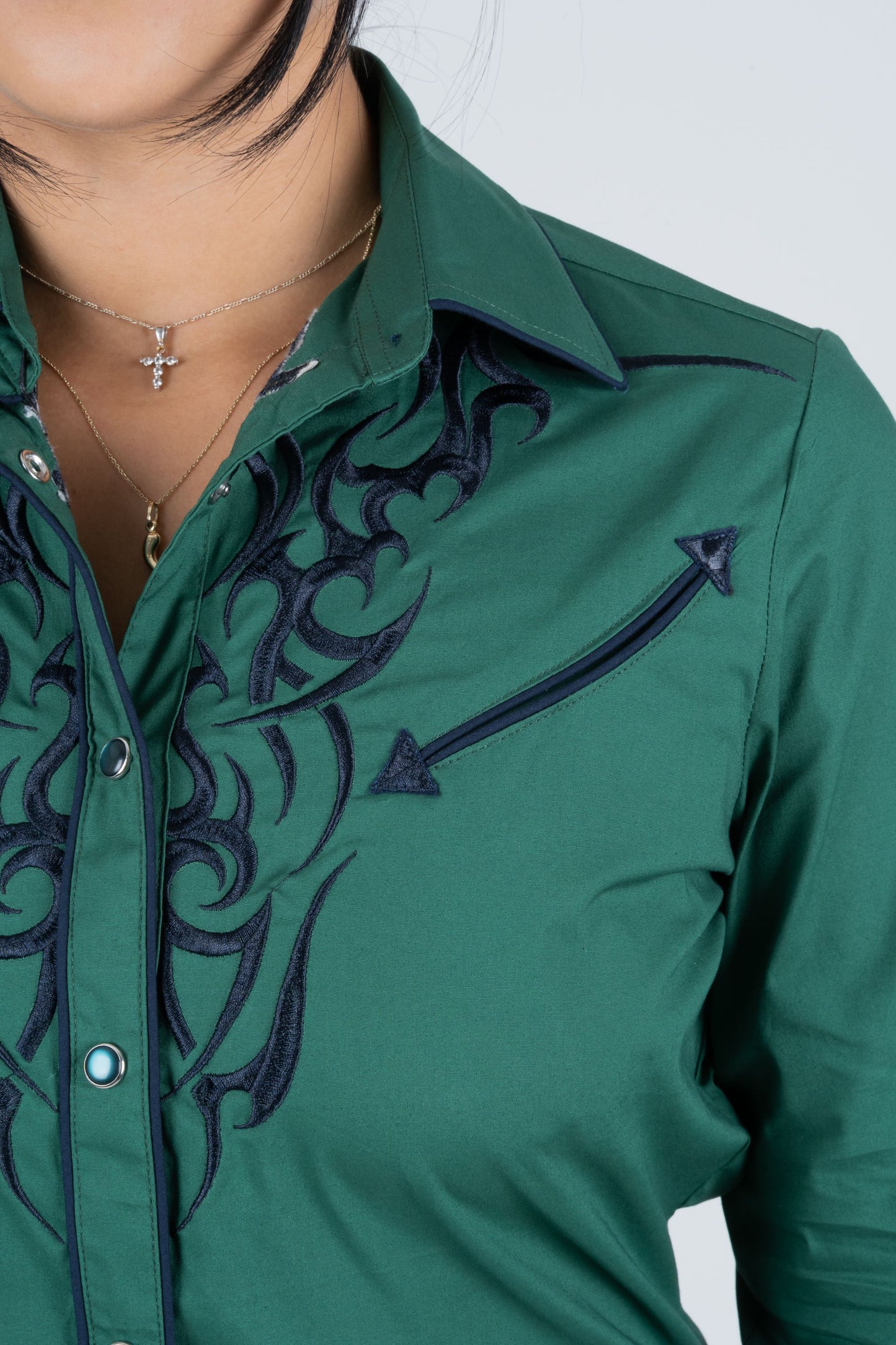 Ladies Cotton Green Embroidery Western Shirt